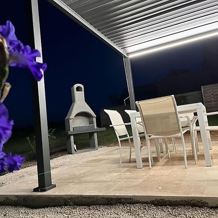 Gite La Bergerie, Piscine Chauffee, Couzon Buitenkant foto